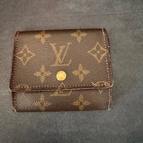 Louis Vuitton Handbags - Vintage Louis Vuitton Brown Monogram Wallet 4x4 trifold Quiet Luxury Monogram
